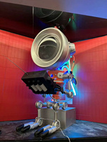 Sculpture de robot personnalisable avec lampe LED dynamique en FRP, art technologique futuriste pour salon, salle d'arcade, hôtel