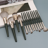 Meilleur ensemble de pinceaux de maquillage professionnels en bois personnalisés de luxe de haute qualité pour les voyages, vegan, marque privée