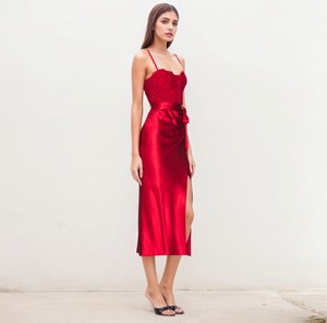 Abiti da sera da donna di fascia alta in pizzo rosso Maxi abito <span class=keywords><strong>con</strong></span> spacco frontale e cintura elegante Casual per feste o eventi serali - Product Image 3
