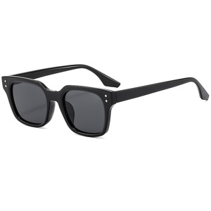 Gafas de Sol Cuadradas con Montura Completa UV400, Protección Solar de Moda para Mujer 2025 - Product Image 4