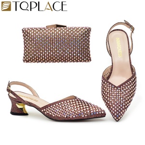 Ensemble chaussures et sac italiens arc-en-ciel pour femmes, chaussures de mariage nigérianes et sac assorti - Product Image 5