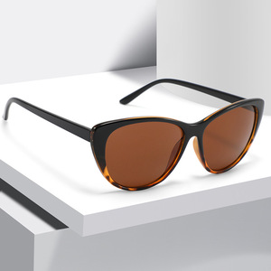 Lunettes de soleil surdimensionnées Conchen style œil de chat, unisexe, protection UV400, monture PC, pour la protection solaire, les voyages, la mode et la conduite - Product Image 4