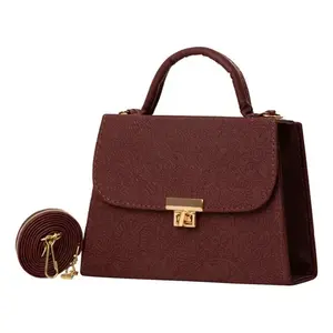 Bolso Bandolera para Mujer Fana Valentina, Color Vino, Cuero Genuino, Decoración Dorada, Tres Correas, Uso Diario - Product Image 1