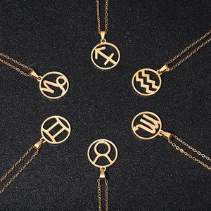 Collier de signe d'étoile en acier inoxydable Collier plaqué or sans ternissement 12 pendentifs de signe d'étoile Collier d'astrologie de symbole gravé - Product Image 3