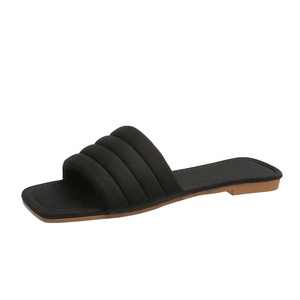 2023 <span class=keywords><strong>grande</strong></span> <span class=keywords><strong>taille</strong></span> confortable Orange bout carré pour pantoufles pour dames talon bas avec dessus en tissu pour les vêtements d'extérieur d'automne et d'hiver - Product Image 4