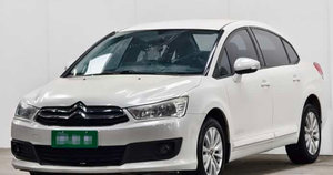 Citroën <span class=keywords><strong>C4</strong></span> d'occasion de haute qualité, 2014, <span class=keywords><strong>VTS</strong></span>, 1.6L, manuelle, édition confort - Product Image 2