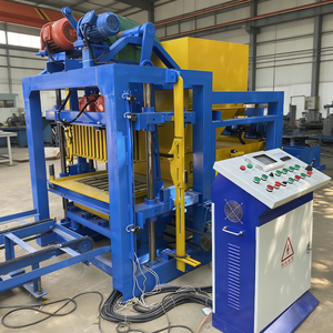 Machine à fabriquer des briques creuses entièrement automatique QT4-25, machine à blocs de ciment à <span class=keywords><strong>prix</strong></span> raisonnable - Product Image 3