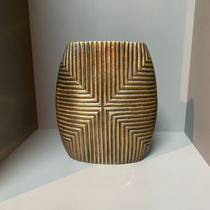 Florero de metal dorado de último diseño - Product Image 4