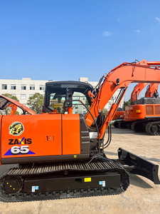Excavadora de cadenas Hitachi ZX65 original de segunda mano, excavadora hidráulica pequeña de 6.5 toneladas con pocas horas de trabajo y en excelentes condiciones - Product Image 4