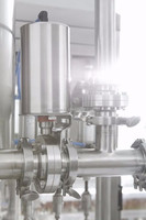 Prix usine Shantou pour machine de capsulage de remplissage de sachets doypack