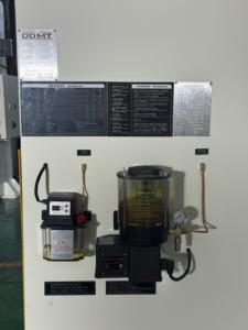 Dadi APA-160T בטיחות מגן מצויד 160 טון פנאומטי מכונת הקש פנאומטי עבור ייצור מתכת - Product Image 3