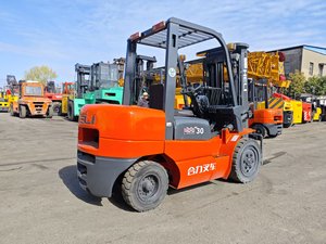 Chariot élévateur chinois d'occasion de qualité HELI FD2.5/3/4/5/7/10/15/16/25/30 tonnes avec capacité de 3 tonnes, modèle HIGH MASTER, à Shanghai - Product Image 3