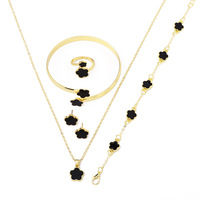 Pendientes de Cinco Pétalos, Anillo de Trébol de Cinco Hojas, Pulsera, Collar - Juego de Cinco Piezas, Juego Decorativo de Flores de Cinco Hojas para Mujer