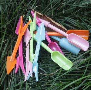 홈 가든 세트 꽃 및 야채 심기 도구 토양 풀기를 포함한 재배 용 갈퀴 고기 삽-OEM 맞춤형 - Product Image 1