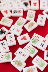 Fichas de Mahjong Acrílicas Ecológicas Modernas de la Universidad Texas Tech para Entretenimiento - Diseño Portátil PRE-ORDEN - Product Image 1