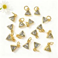 Bijoux Yasa, pendentif triangle en laiton plaqué or 18 carats avec zircon coloré pour femmes et unisexe - Cadeau d'anniversaire