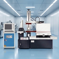 Machine de découpe à fil CNC DK7735 supérieure, machine de découpe par étincelage haute vitesse pour l'usinage de précision de petits moules