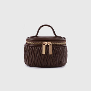 <span class=keywords><strong>Estuche</strong></span> <span class=keywords><strong>de</strong></span> Maquillaje <span class=keywords><strong>de</strong></span> Lujo <span class=keywords><strong>de</strong></span> Alta Calidad Portátil <span class=keywords><strong>para</strong></span> Viaje Organizador <span class=keywords><strong>de</strong></span> Cosméticos <span class=keywords><strong>para</strong></span> <span class=keywords><strong>Mujer</strong></span> <span class=keywords><strong>de</strong></span> PU Color Crema con Cierre Elegante y Duradero - Product Image 1