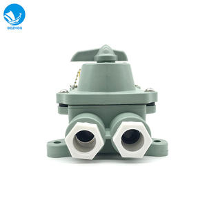 Prise de courant marine RSIL2-22 avec 3 prises AC, verrouillage mécanique IEC, prise PVC, tension nominale 125V, compatible avec les normes américaines et chinoises - Product Image 4