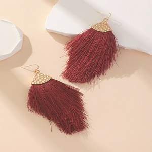 Boucles d'oreilles pendantes à pompons en alliage de zinc, motif flèche géométrique rouge, pour soirée et mode - Product Image 3