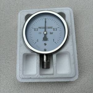 Uitstekende analoge <span class=keywords><strong>10</strong></span> bar 150 <span class=keywords><strong>psi</strong></span> roestvrijstalen manometer DN65 2,5% nauwkeurigheid 100% corrosiebestendigheid - Product Image 6