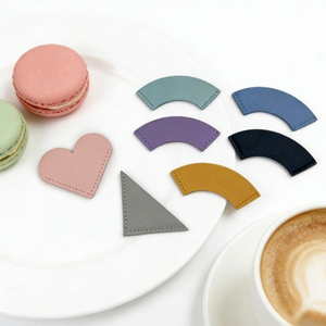 Marque-<span class=keywords><strong>page</strong></span> minimaliste en cuir PU en forme de croissant, étiquettes de lecture portables pour carnet, clip de <span class=keywords><strong>page</strong></span> d'angle de livre - Product Image 6