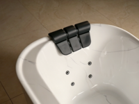 Baignoire autoportante moderne en acrylique personnalisable avec fonction cascade massante à 10 jets, robinet inclus, design européen moderne