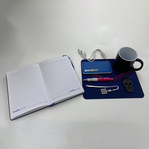 ชุดของขวัญธุรกิจแบบกำหนดเองโลโก้หรูชุดของขวัญองค์กรสำหรับพนักงานโปรโมชั่นของขวัญงานอีเวนต์ซิลิโคนโลโก้หรูหรา - Product Image 1