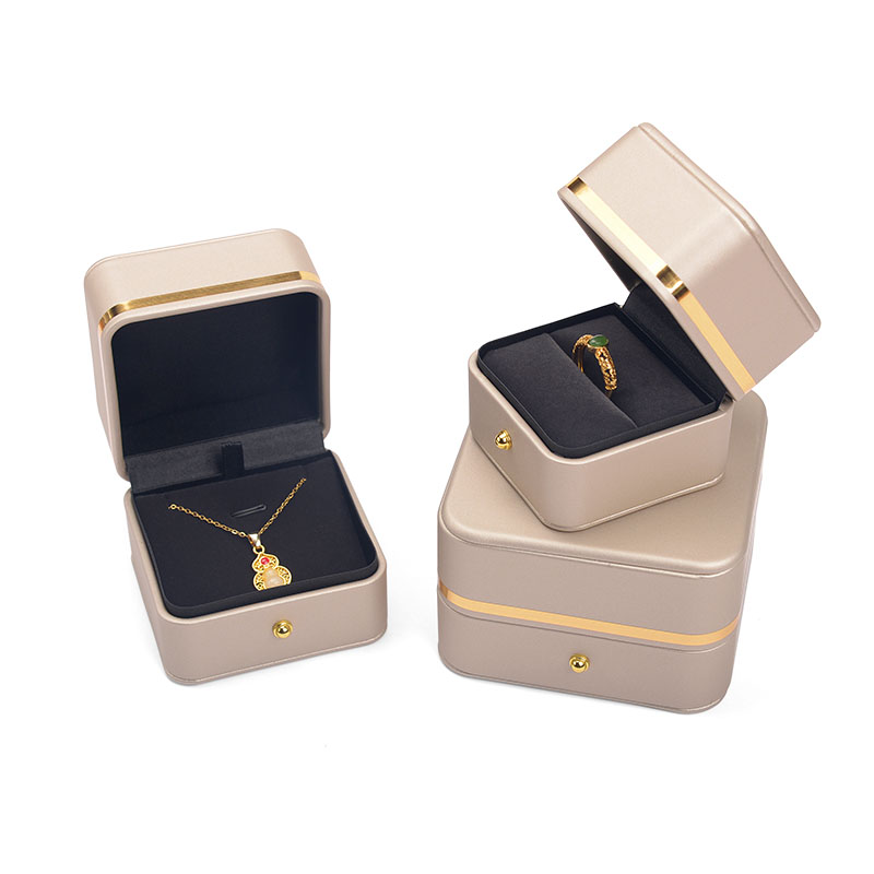 tiffany and co jewelry box