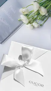 Özel kişiselleştirilmiş baskı logo yaratıcı lüks geri dönüşümlü düğün doğum günü festiva beyaz şerit kağıt ambalaj hediye kutusu