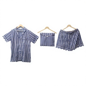 Ensemble de pyjama court en coton élégant pour femmes, imprimé floral, pour demoiselle d'honneur, vêtements de détente, robe de nuit et vêtements de plage - Product Image 1