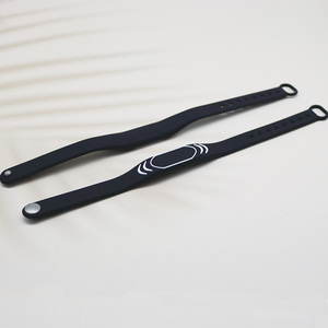 프로그래머블 <span class=keywords><strong>RFID</strong></span> 실리콘 손목밴드 <span class=keywords><strong>HF</strong></span> 방수 13.56mhz <span class=keywords><strong>RFID</strong></span> NFC 조절 가능한 스포츠용 팔찌 - Product Image 6