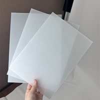 Protection de sol en plastique ondulé feuille creuse cannelée panneau en nid d'abeille PP ondulé 48x96 feuilles corflute pour revêtement de sol