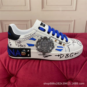 <span class=keywords><strong>Scarpe</strong></span> firmate di lusso Stock <span class=keywords><strong>X</strong></span> <span class=keywords><strong>scarpe</strong></span> sportive alla moda da <span class=keywords><strong>uomo</strong></span> in vera pelle <span class=keywords><strong>scarpe</strong></span> da passeggio Casual Graffiti da donna di alta qualità - Product Image 2