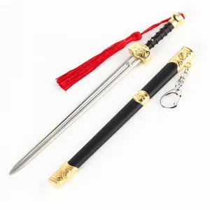 High Quality Famous Chinese History Sword Model Keychain Metal Mini Katana Model Keyring with Tassel for Cosplay Decoration