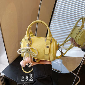 กระเป๋าถือสะพายข้างสำหรับผู้หญิง2026ใหม่กระเป๋าสะพายไหล่ลายควิลท์ดีไซน์เรขาคณิตวินเทจกระเป๋าเครื่องสำอาง PU สำหรับเด็กผู้หญิง - Product Image 4