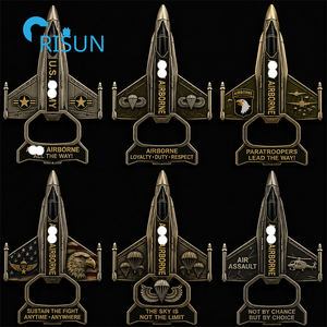 Décapsuleur personnalisé en forme de pièce de monnaie commémorative pour veteran de l'aviation (USN, USMC, USAF) - Product Image 2