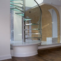 DAIYA spirale escalier en verre avec le verre brun roulement