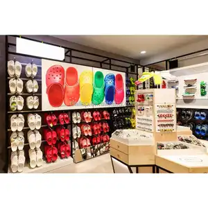 カスタム小売サンダル靴店家具デザイン木製靴壁キャビネット革靴店ディスプレイ