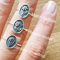 À la mode personnalisé Vintage plaqué or réglable en acier inoxydable 12 mois naissance fleur forme ovale anneaux en or pour les femmes