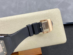 Montre mécanique en céramique avec boîtier en céramique, deux ressorts de remontoir séparés et un balancier visiblement visible - Product Image 5