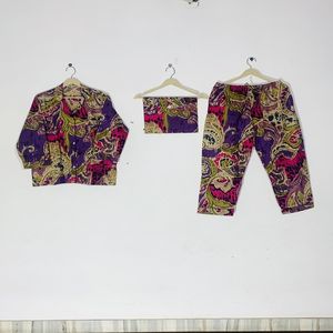 Conjunto de Pijama Floral Estampado a Mano de Calidad Superior - Ropa de Dormir Artesanal de Algodón, Ropa de Verano para Mujer y Regalo de Loungewear - Product Image 1