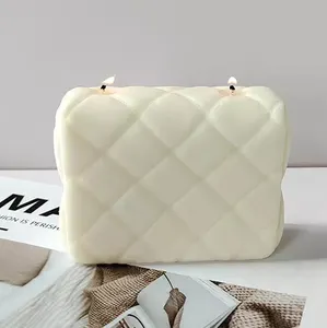 Hot Selling Newest Style Modeling Candles Creative Bag Candle Custom Ins Home Decor Soy Wax Handbag Bag Scented Candle
