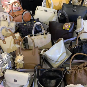 Nouveaux sacs à main pour femmes aux designs variés 2026 – Sacs à bandoulière et sacs travers légers au toucher doux, vente en gros pour les grossistes - Product Image 1