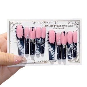Sra. Miemie 10 Uds <span class=keywords><strong>uñas</strong></span> de prensa hechas a mano de alta calidad red larga rojo nuevo Rosa <span class=keywords><strong>rayas</strong></span> <span class=keywords><strong>negras</strong></span> cuadrado para aplicación de dedos al por mayor - Product Image 4