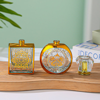 Flacon de parfum moderne de luxe 100 ml MK en verre rectangulaire doré électro-plaqué, écologique, avec pompe pulvérisateur et impression sérigraphique
