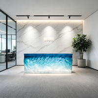 Expédition immédiate : Bureau d'accueil moderne en résine coulée, motif vague océanique bleu et blanc, finition brillante, écologique et durable, pour salon