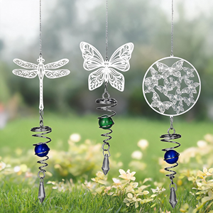 Vente <span class=keywords><strong>en</strong></span> gros : Décoration de jardin intérieure - Boule à facettes décorative avec papillons et oiseaux <span class=keywords><strong>en</strong></span> cristal et queue <span class=keywords><strong>en</strong></span> spirale, moulin à vent décoratif - Product Image 1
