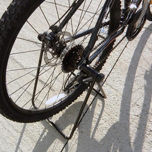 Porte-vélo pliable en acier et aluminium Support de réparation de vélo pour vélo de route pour la <span class=keywords><strong>maison</strong></span> ou le garage <span class=keywords><strong>Parking</strong></span> et stockage - Product Image 4