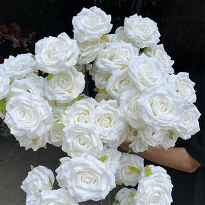 Boule de fleurs artificielles en soie décorative faite <span class=keywords><strong>à</strong></span> la main, centre de table pour mariages et événements, fournitures de décorations de mariage personnalisées OEM - Product Image 2